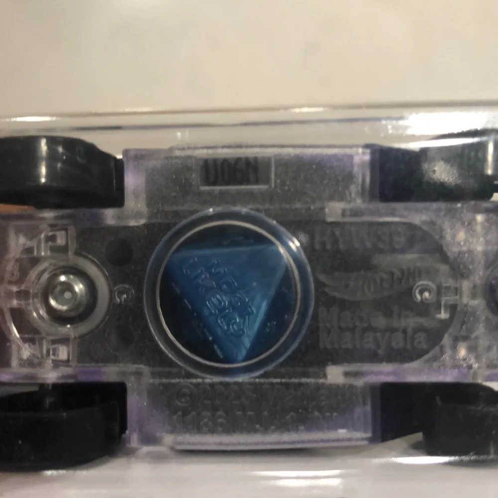 Magic 8 Ball Car - Purple